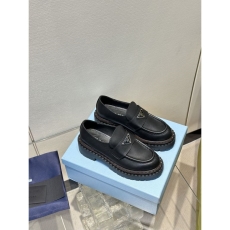 Prada Low Shoes